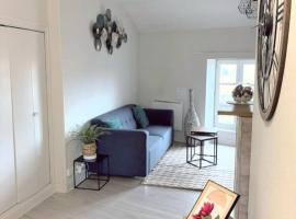 Appartement cosy centre Issoire-Superbe vue Sancy et Livradois-Forez-WiFi