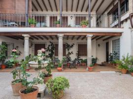 Casa Rural La Morucha, hotel i La Puebla de Montalbán