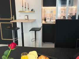 La Suite Nocturne, hotel in Fère-en-Tardenois