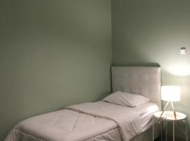 Aura Kostel, lejlighedshotel i Pamulang