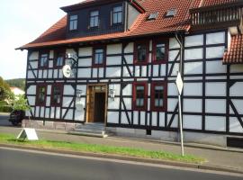 Landhotel Zur Krone: Kieselbach şehrinde bir otoparklı otel