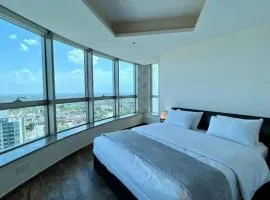 The Panoramic Centauras