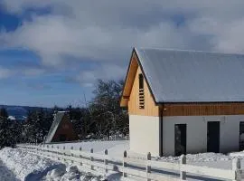 SierPlejs Hill - domki przy szlaku w Górach Sowich