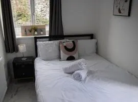 Brunswick Prestige Stylish City Escape