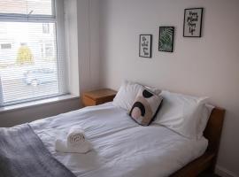 Brunswick Prestige Stylish City Escape, Hotel in Swansea