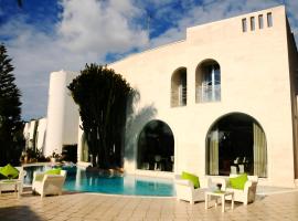 Il Grillo Hotel, hotel Pulsanóban