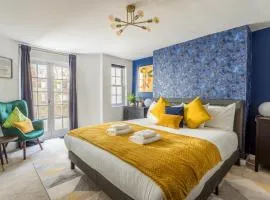 Montpelier Cove - Seaside Retreat - Super King Bed