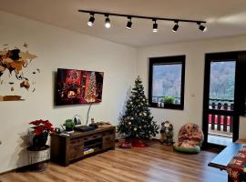 Rebeka Luxury Apartment: Tryavna şehrinde bir havuzlu otel