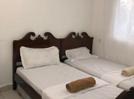 Charming cottage near the beach, guest house in Mombasa