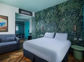 Scarlet Hotel