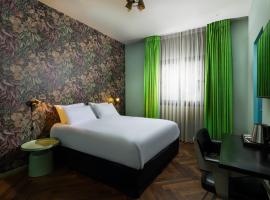 Scarlet Hotel، فندق في تل أبيب