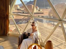 RUM ROZA BUBBLES lUXURY CAMP, hotel en Wadi Rum