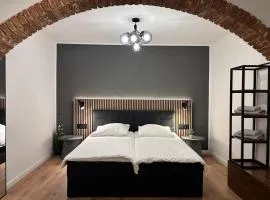 Bricks Superior Design Apartment - EG & Küche Zentral