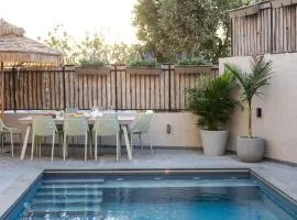 Sun Circle - Luxury Villa with Pool & View