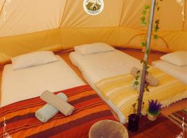 Edinburgh Festival Glamping By Stay Social Stays, Hotel in Edinburgh