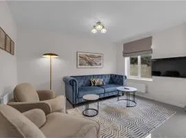 Modern 3 BR House near Bicester Village