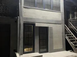 Двухэтажный Дом на улице Саят-Нова