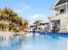 Sea Salt Escape - 2 BEDROOMS - Oaks Port Stephens Pacific Blue Resort, hotel v destinaci Salamander Bay