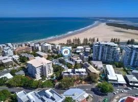 Oceanview Caloundra Apartment with Private Rooftop