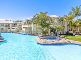 Sea Salt Studio - Oaks Port Stephens Pacific Blue Resort, hotel in Salamander Bay