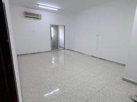 Flat 3BHK Near Alain Museum #Main Bus station #, hotel in Al Ain