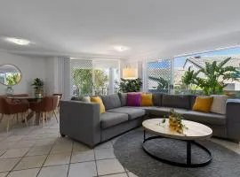 4 Parkshores Coastal Retreat Close to Beach Private Outdoor Spaces