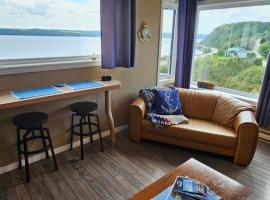 Suite 1 Flèche du fjord vue Saguenay Monts Valin, khách sạn ở Saint-Fulgence