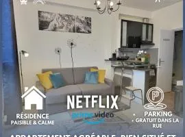 LES FELINS - WIFI Fibre - PARKING - PROCHE RER D