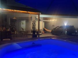 Beira Mar Continental (m&aacute;gica!)，佛羅安那波里的飯店