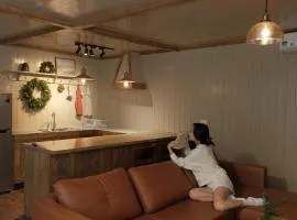 Bách Xanh House. Nhà ống khói