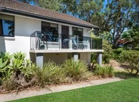 Beachfront Unit - Belle Escapes Jervis Bay