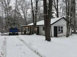 The Reel Freedom Cottage at Leesville Lake