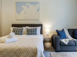 Modern Studio Near Stadium, Dining & City Fun