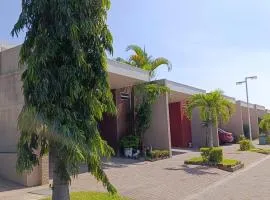 Beautiful and cozy home with Rent a car available