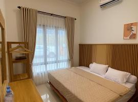 ABK Homestay, hotel in Semawung