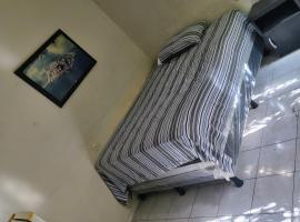 Apartamentos Emanuel y Lavandería Redentor, hotel a San Benito