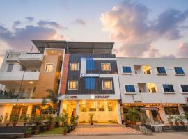 FabHotel Aashiyana, hotel near Devi Ahilya Bai Holkar Airport - IDR, Indore