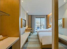 Deefly Yinrun Town Hotel，位于德清的酒店