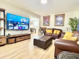 Downtown Historic Spanish Bungalow, with Parking