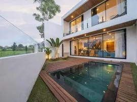MODERN COMFY VILLA in Canggu centre
