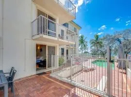 Shoreline Apartments - Unit 9b