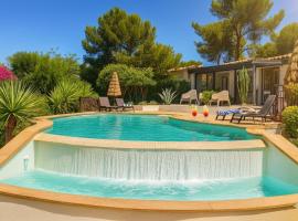 UN OASIS EN PROVENCE, Hotel in Aubagne