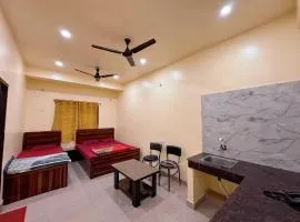 Studio 303 Urban Luxe Micro