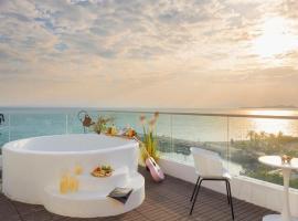 Sanya West Island Story Designer Seaview Hotel, hotel i Sanya