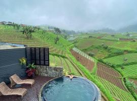 The Noman Tawangmangu by Suasana Villa, hotel in Sarangan