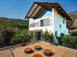 GardenScape Retreat by StayAtlas - 2BHK Villa Pune, ξενοδοχείο στο Pune