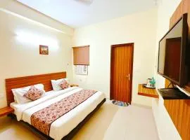 Hotel Ganga Ashoka- 100m from Ganga Ghat