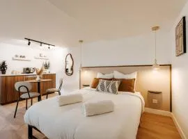 L'Alma- Accès Privée-Proche Aéroport-Parking-Wifi