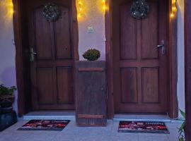 Къща за гости в селска местност, hotel in Petrich