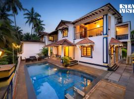 StayVista at La Tranquillità Luxurious 6BHK Villa With Pvt Pool, Pool Table, Cook at Saligao North Goa, hotel in Saligao